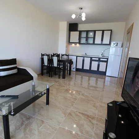 Apartment Golden Sea View
