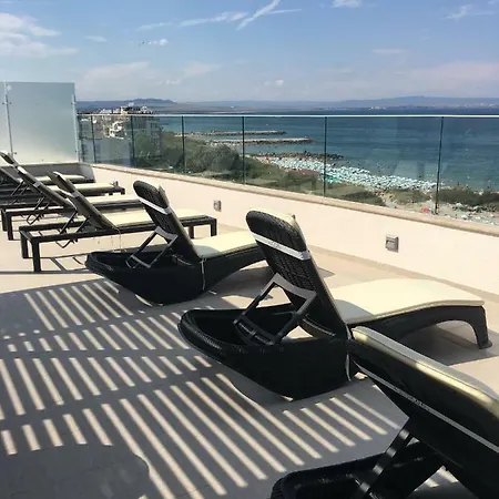 Golden Sea View Apartman